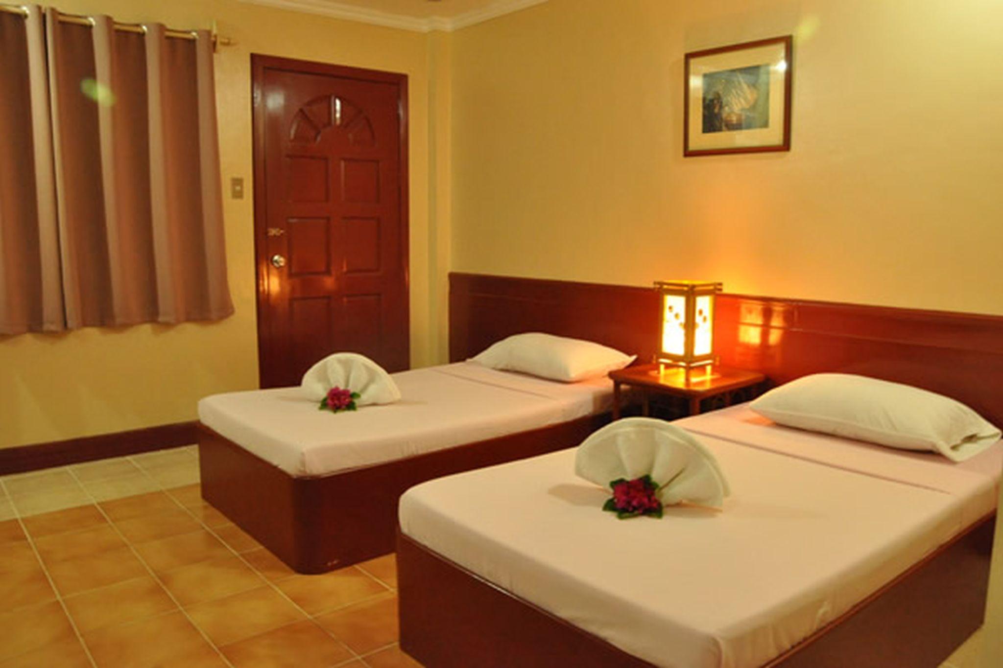 Casa Pilar Beach Resort Manoc-Manoc Esterno foto