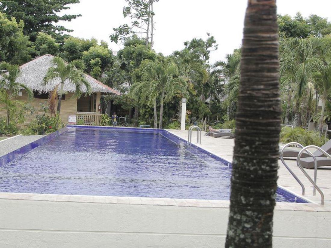 Casa Pilar Beach Resort Manoc-Manoc Esterno foto