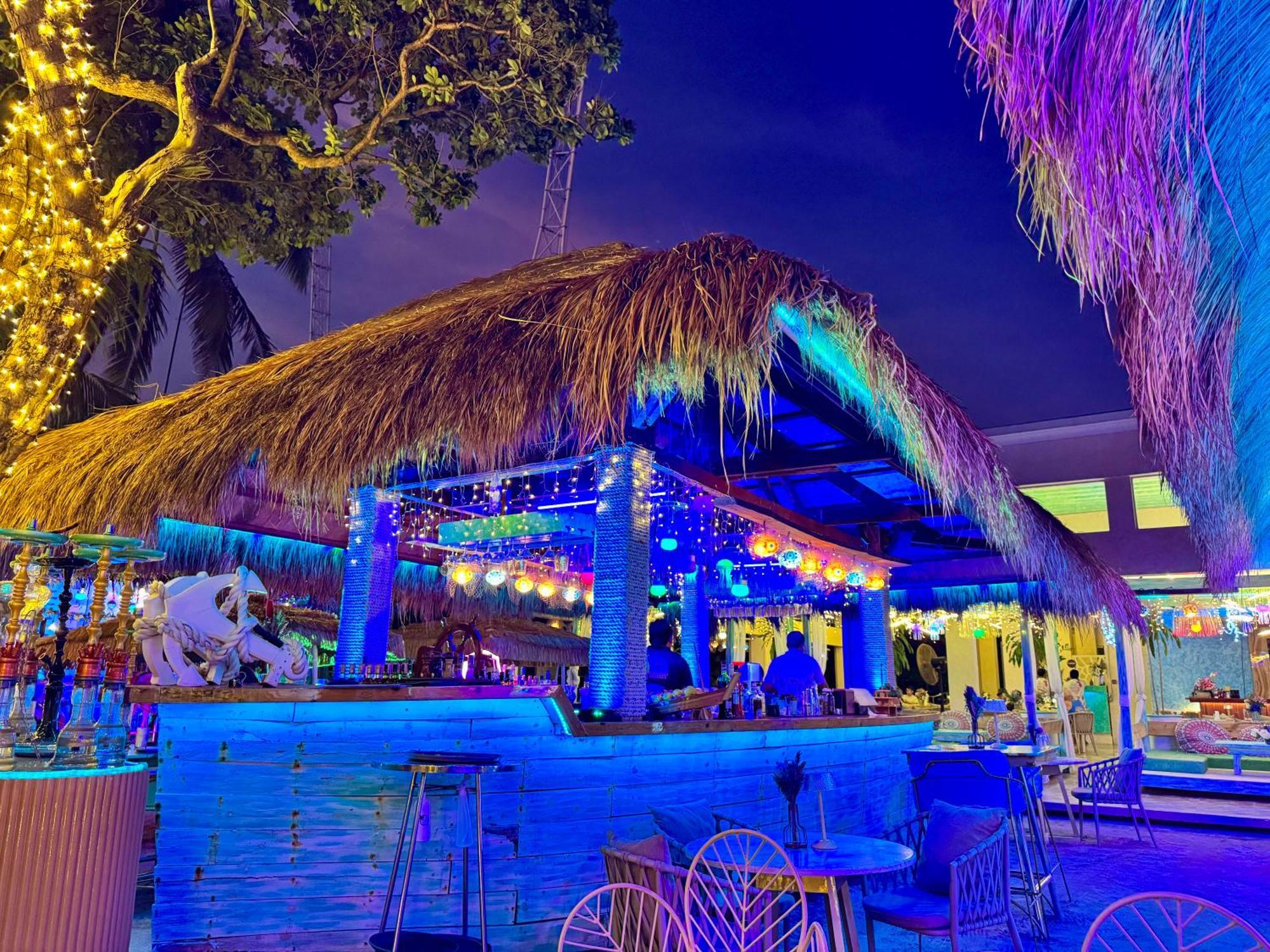 Casa Pilar Beach Resort Manoc-Manoc Esterno foto
