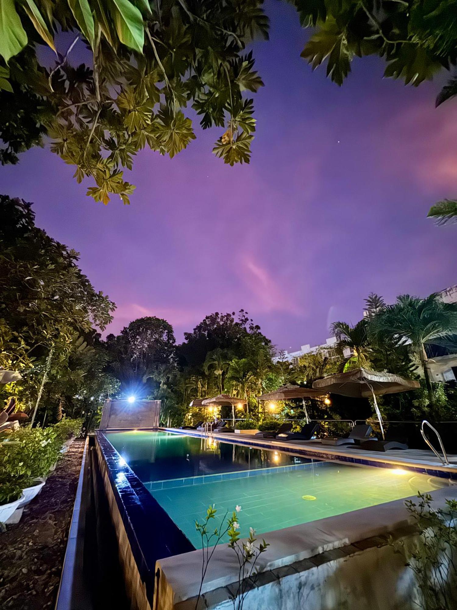 Casa Pilar Beach Resort Manoc-Manoc Esterno foto