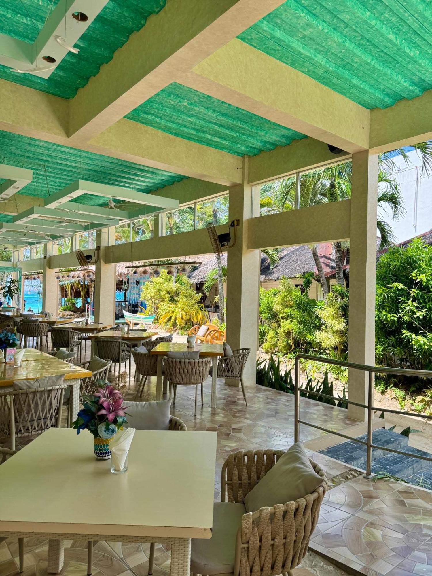 Casa Pilar Beach Resort Manoc-Manoc Esterno foto