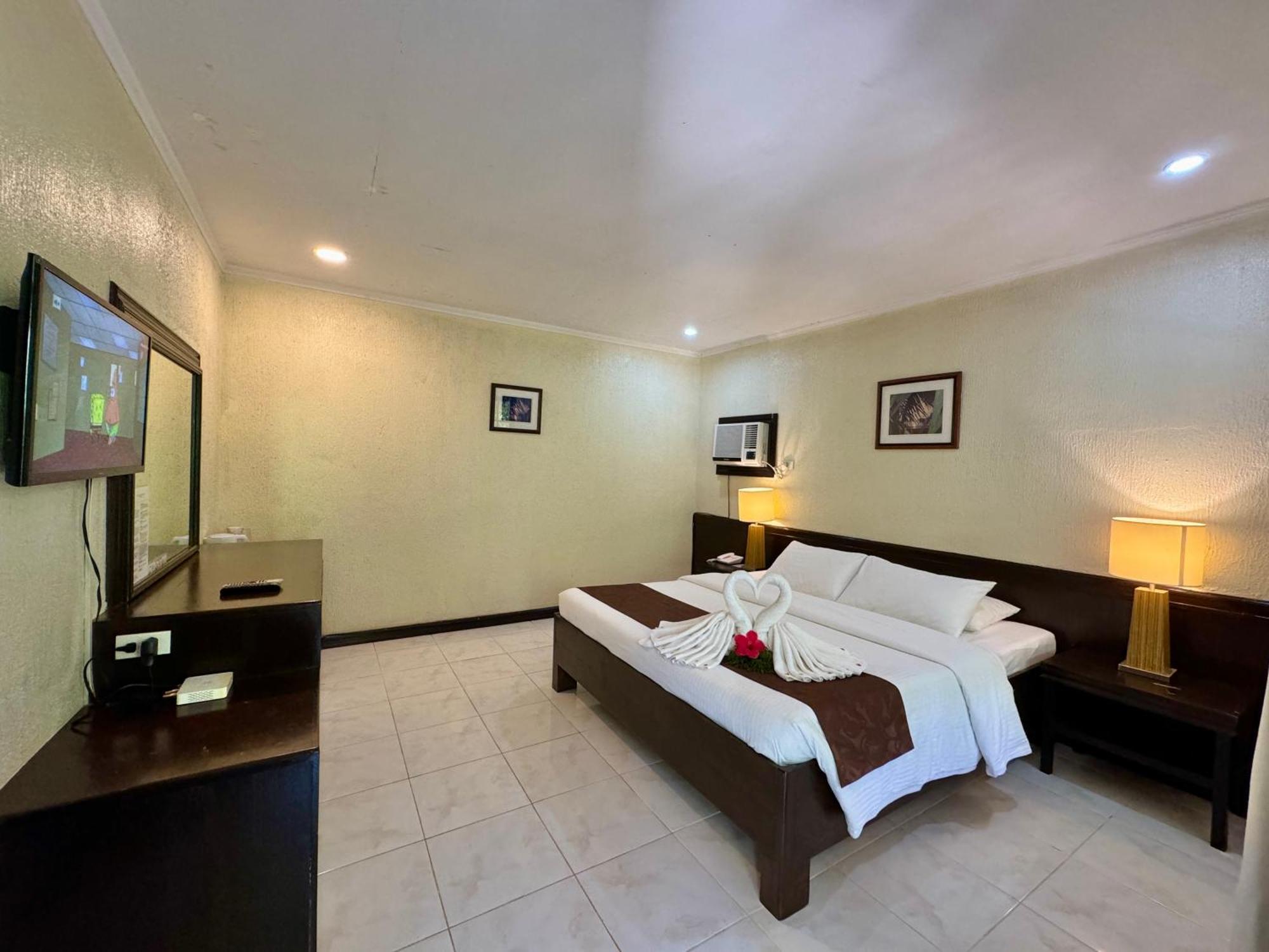 Casa Pilar Beach Resort Manoc-Manoc Esterno foto