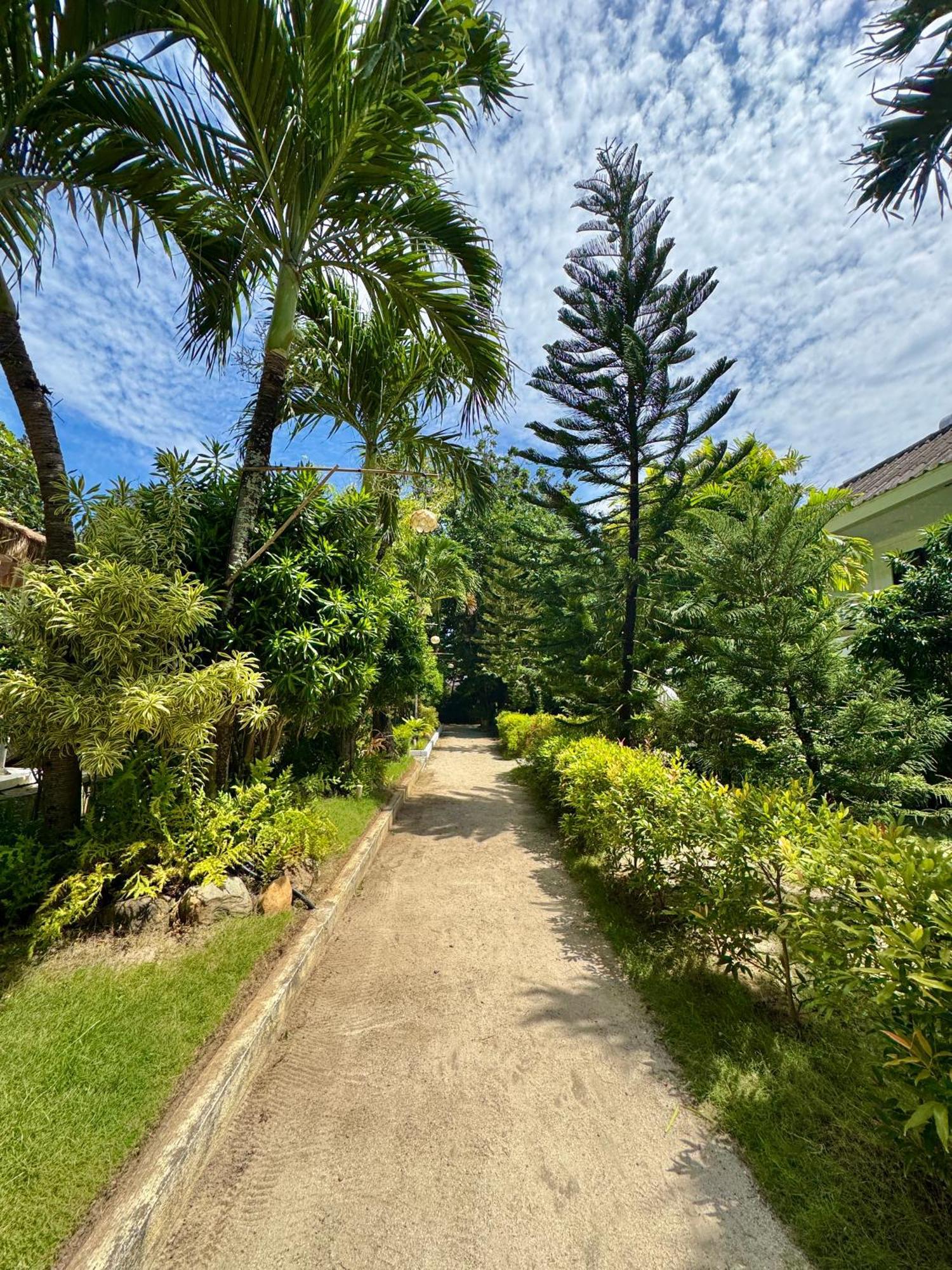 Casa Pilar Beach Resort Manoc-Manoc Esterno foto