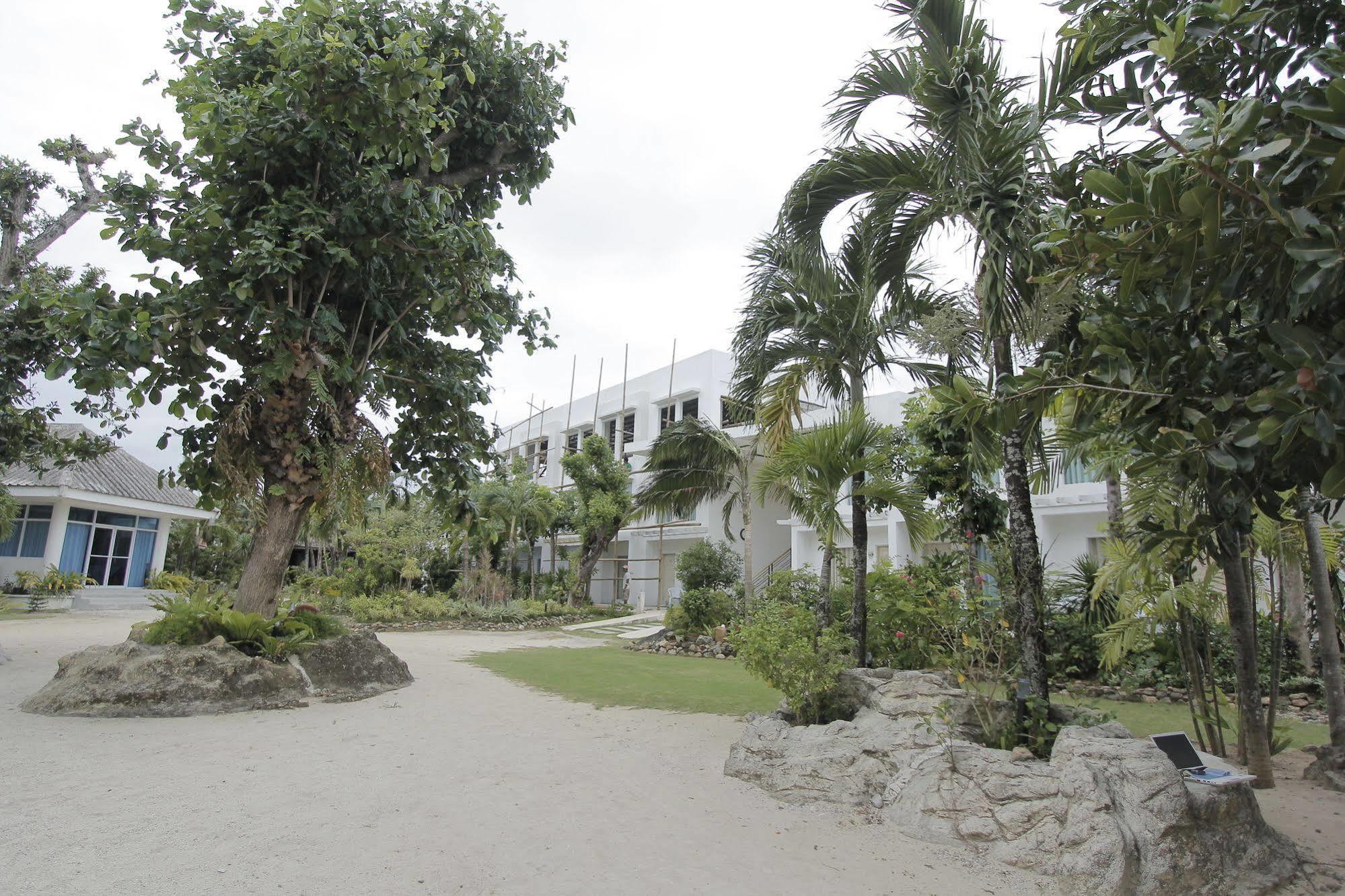 Casa Pilar Beach Resort Manoc-Manoc Esterno foto
